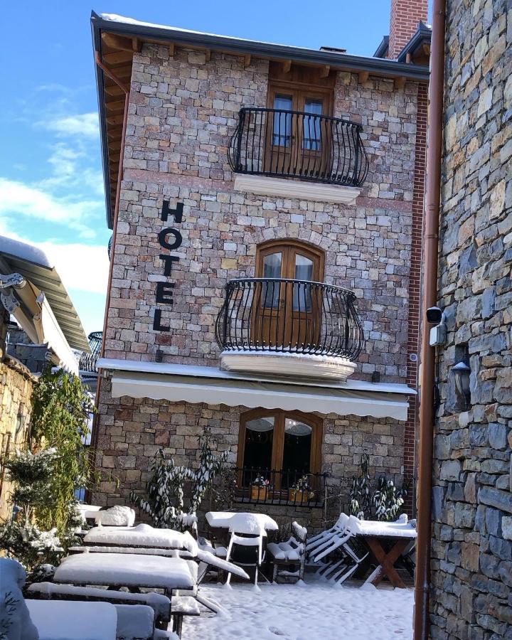 Hotel Ambassador Μοσχόπολη Εξωτερικό φωτογραφία