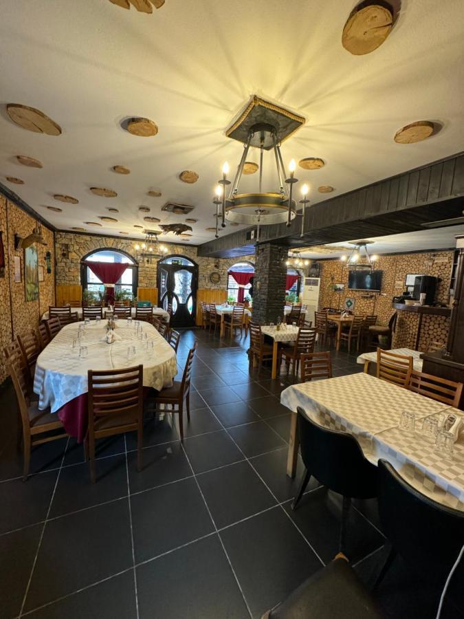 Hotel Ambassador Μοσχόπολη Εξωτερικό φωτογραφία